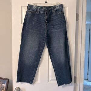 Woman’s crop jeans